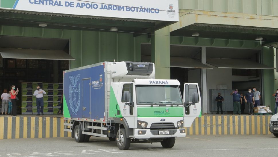 Paraná recebe, nesta quarta-feira, mais 146 mil doses de vacina contra covid-19