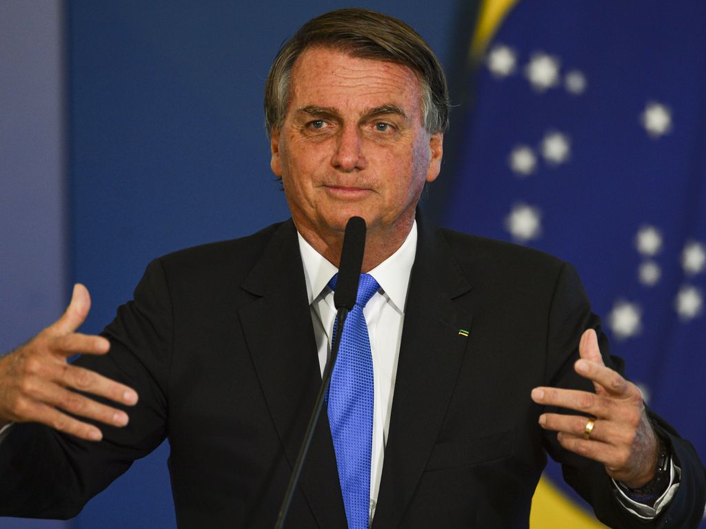 Ação de Bolsonaro contra decreto de Ratinho perde objeto e não deve prosperar