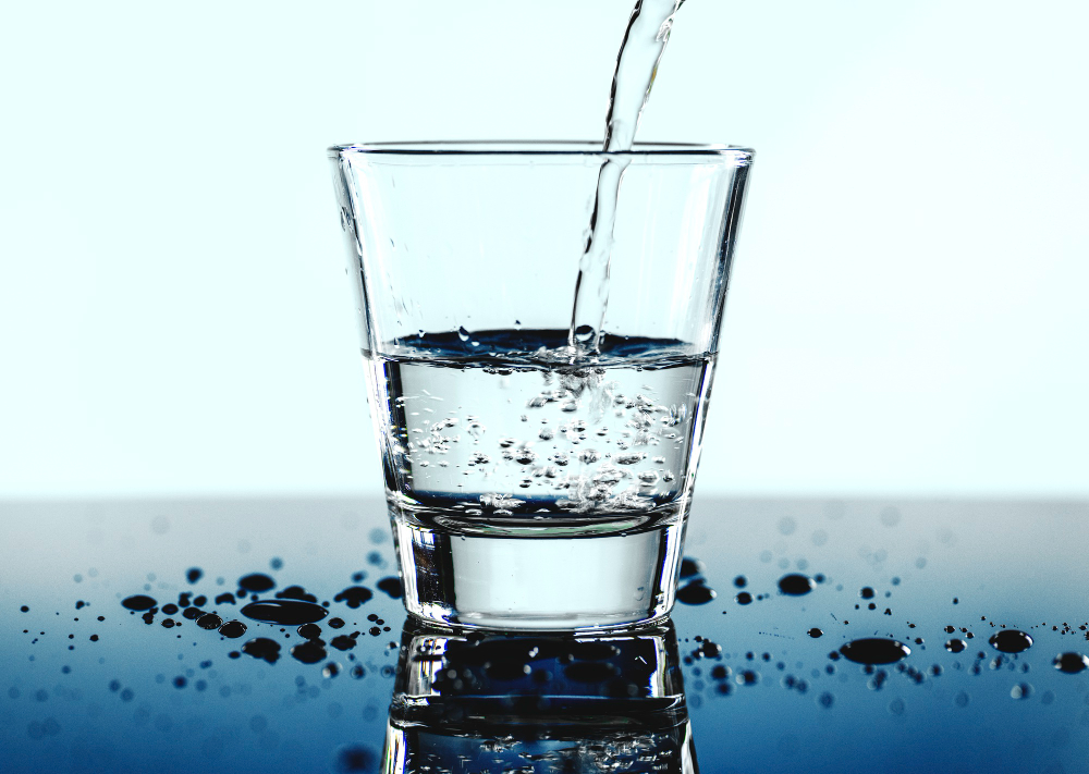 9 maneiras inteligentes de se manter hidratado